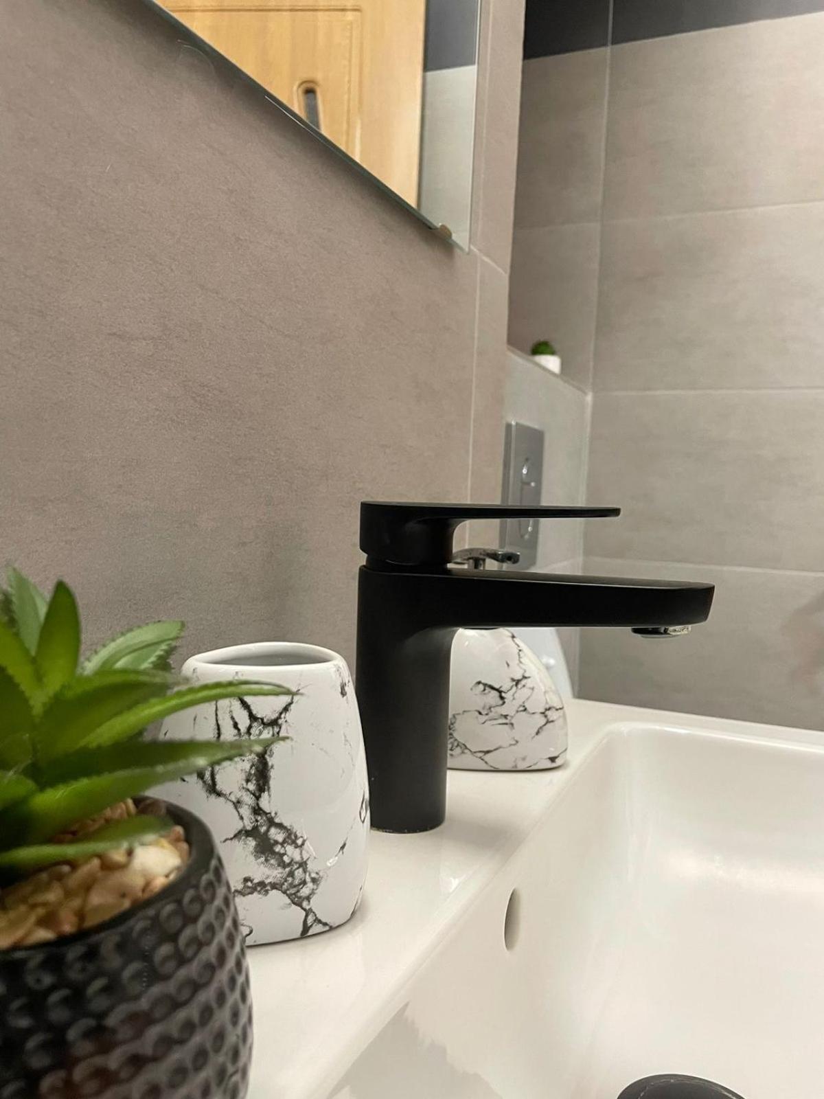 Apartament Inu Оршова Экстерьер фото